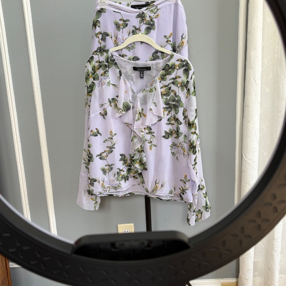 White House Black Market Floral Midi Skirt – Lavender – Size 8 - Picture 4 of 6